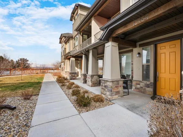 10464 S Sage Canal Way, Sandy, UT 84070