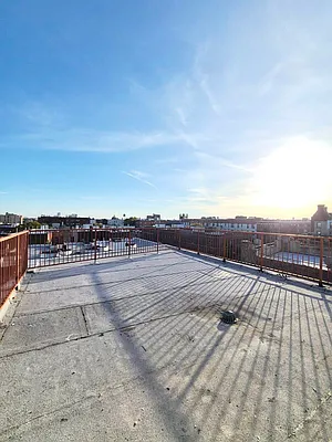 Rented by Delmark Realty LLC | media 16