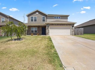 1570 Edinburgh Dr, Centerton, AR 72719
