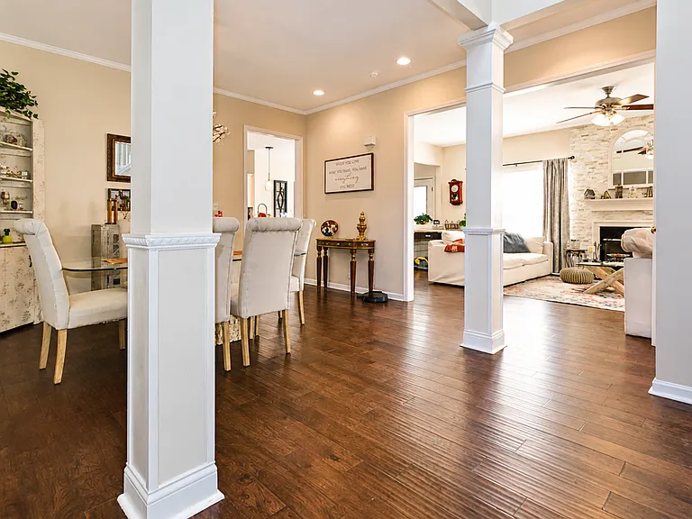 15700 Beckley Hills Dr — Photo 3