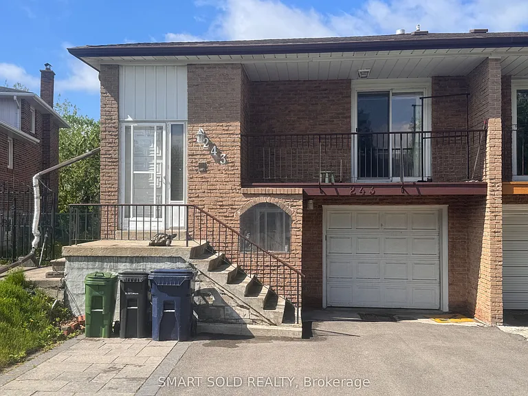 243 Shawnee Cir — Photo 1