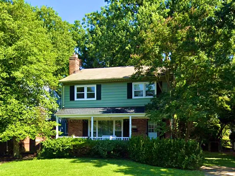 5809 Greenlawn Dr