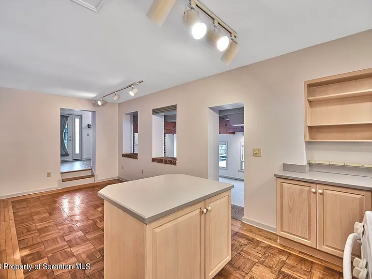 1409 Penn Ave #3 — Photo 17