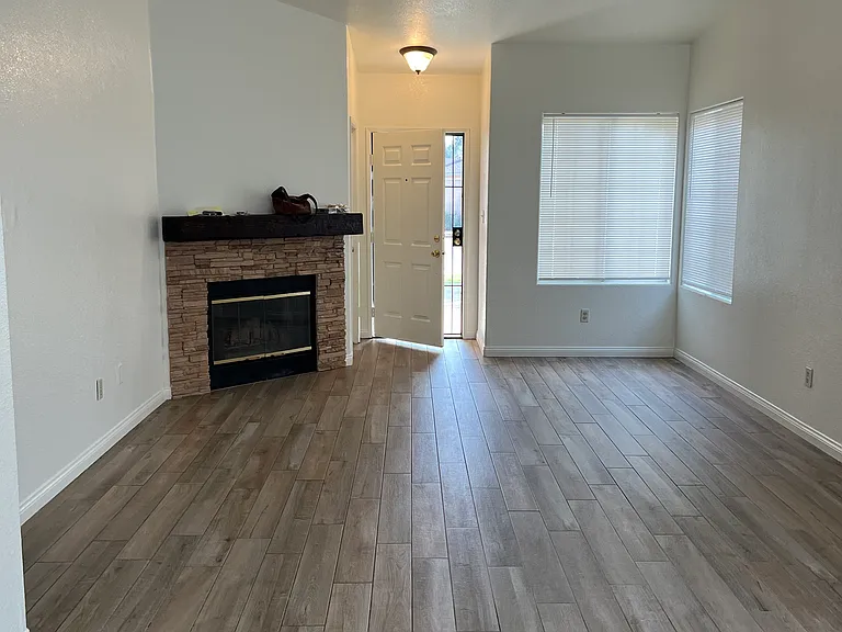 9502 Campus Park Dr — Photo 2