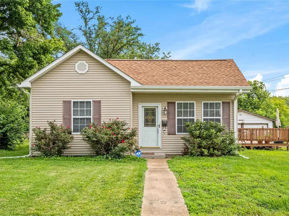 225 W 3rd St, Cahokia, IL 62206