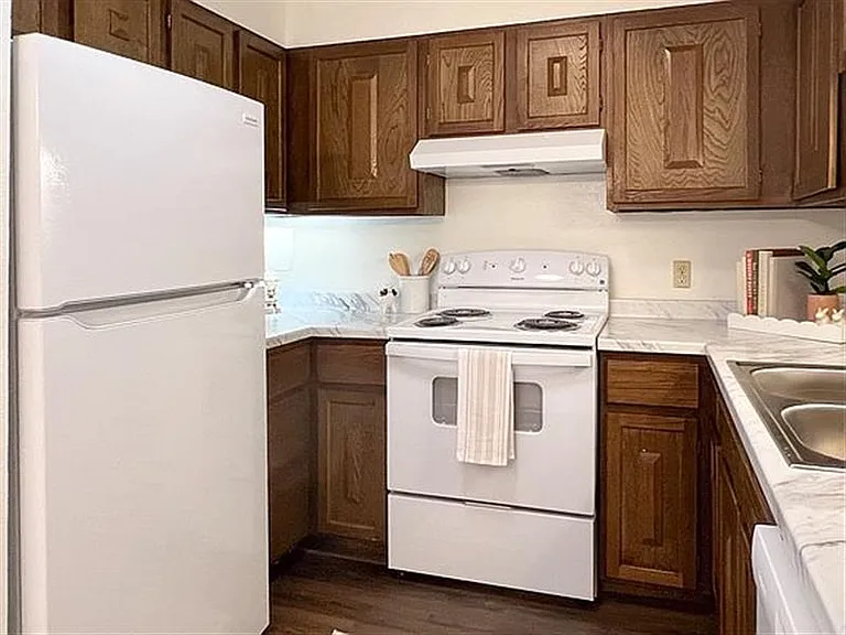 3055 Trinity Dr #415 — Photo 4
