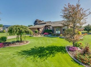 51048 Beach Rd, Elkhart, IN 46514