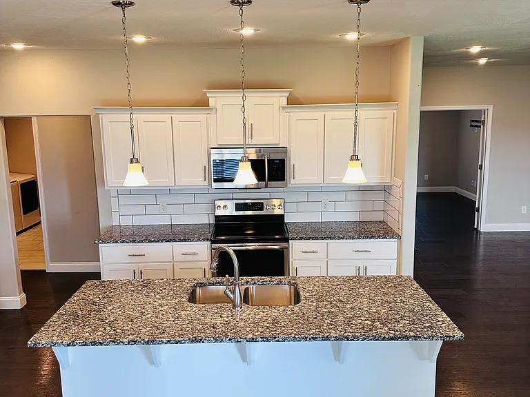 1648 N Pinnacle Ave — Photo 9