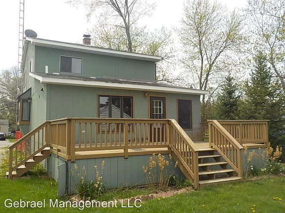 2nd image of 1451 Schumacher Ave