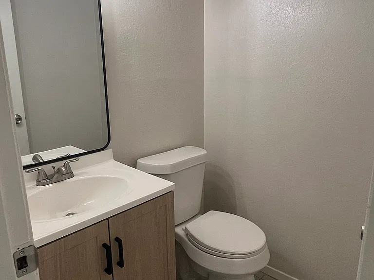 2601 Treasure Hills Blvd #4 — Photo 6