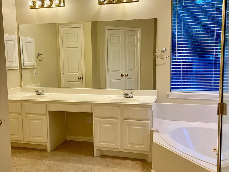 2915 Sycamore Tree Ct — Photo 18