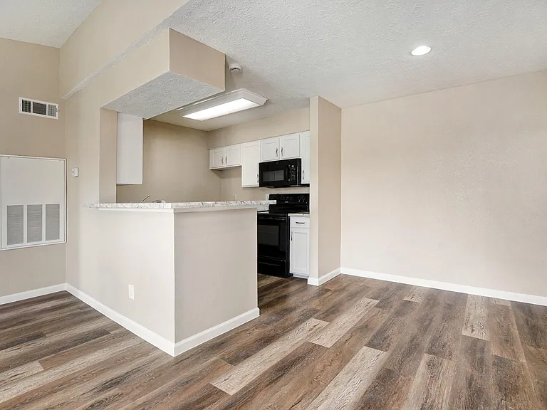 18800 Egret Bay Blvd #306 — Photo 5