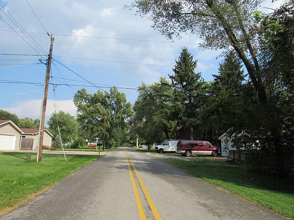 5th image of 1376 W 40th Ave