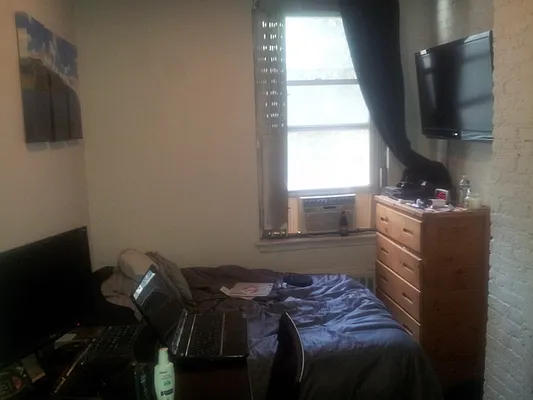 Rented by Downtown Mgt & Realty LLC | media 10