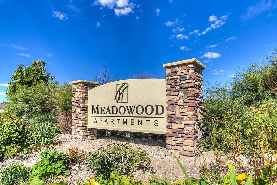 Meadowood Apartments