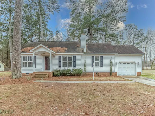 107 Clairmont Rd, Goldsboro, NC 27534