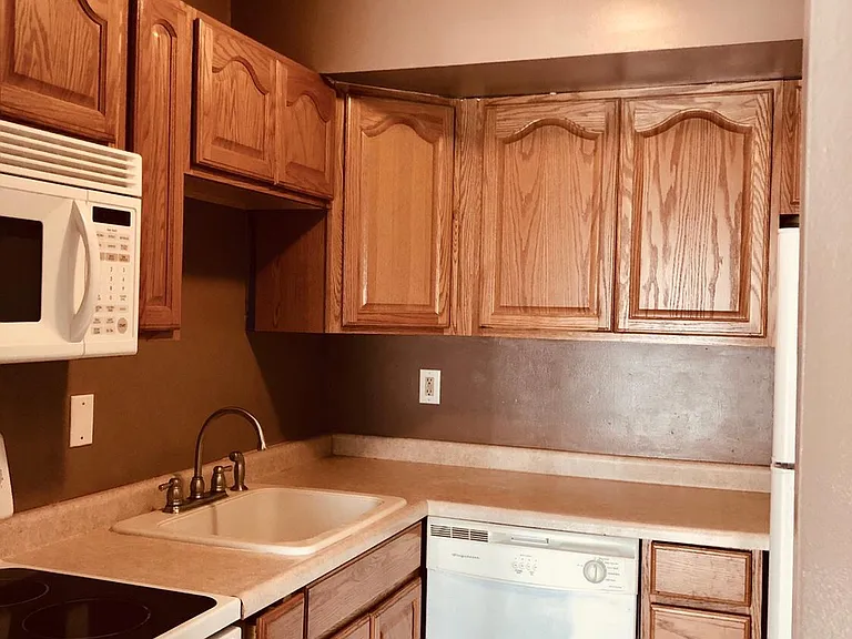 3677 Kenbrooke Ct — Photo 8
