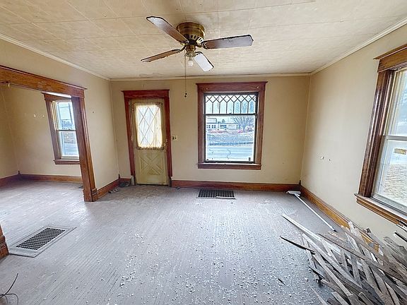 3rd image of 13503 140th St W