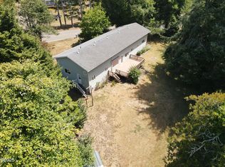 1083 NE Newport Heights Dr, Newport, OR