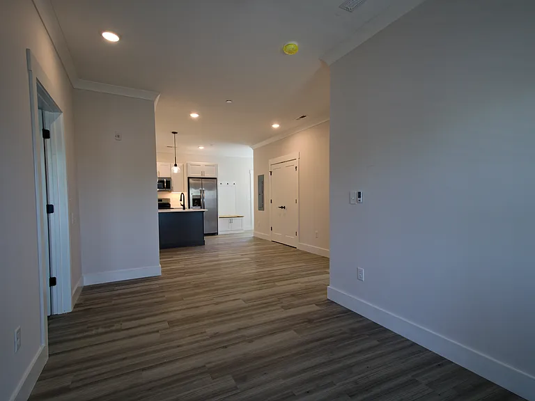 1805 Duncan Ave — Photo 47