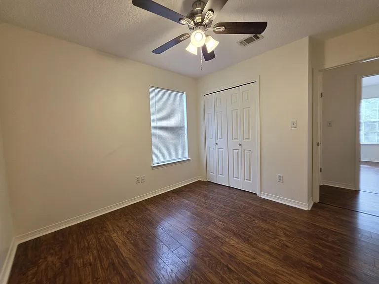 2289 Estate Cir — Photo 13