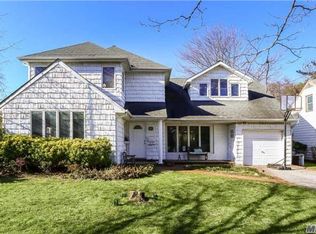 531 Allen Rd, Woodmere, NY 11598