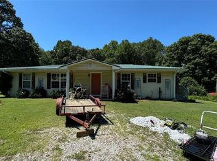 4040 Seabolt Rd, Gainesville, GA 30506