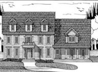 910 Washington St, Wellesley, MA 02482