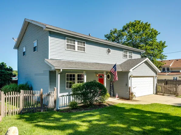 123 Murphy St, Wauconda, IL 60084