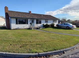614 W Meridian Ave, Moses Lake, WA 98837