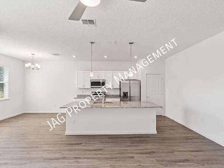 2613 Hagoplan Ave SW — Photo 7