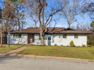 1509 University Dr, Arlington, TX 76013