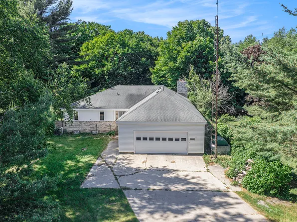 8183 W Cleveland Rd, New Era, MI 49446