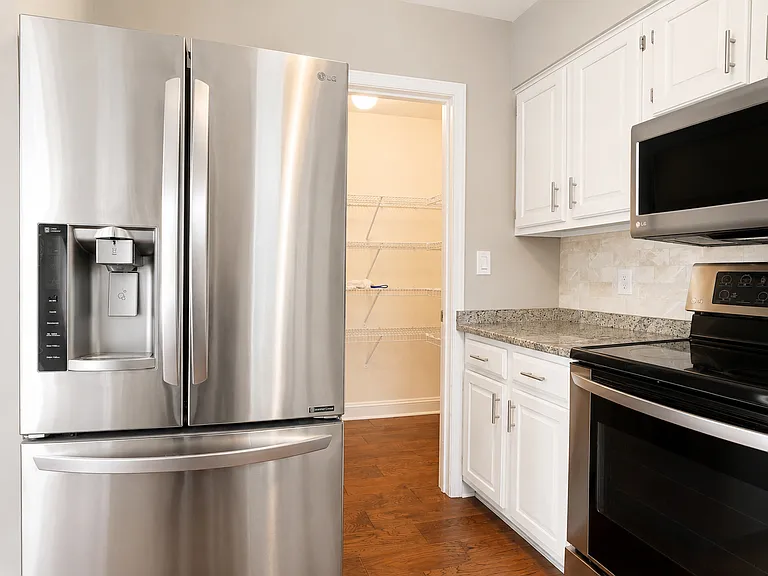 151 Cobblestone Ln — Photo 11