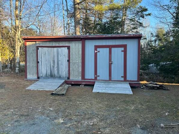 187 Boynton Street, Bradley, ME 04411