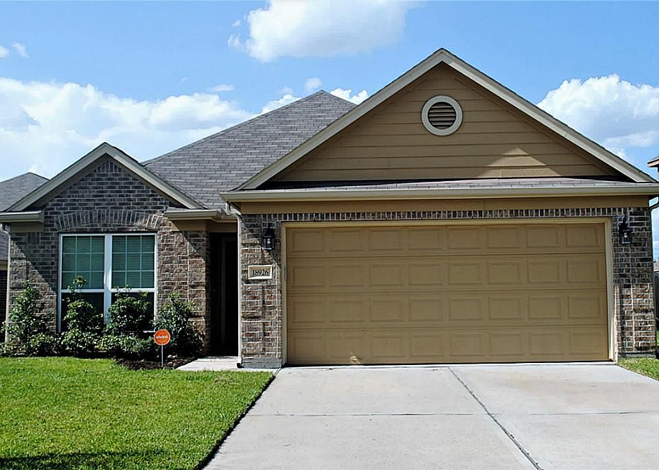 1st image of 18926 Windy Stone Dr