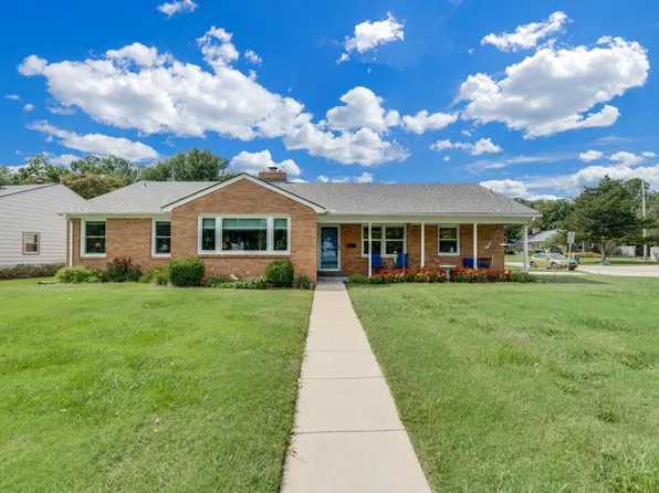 245 N Brookside St, Wichita, KS 67208