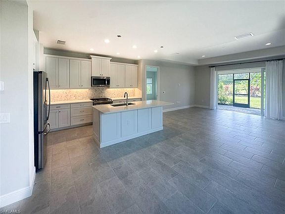 4th image of 4605 Centaurus CIR