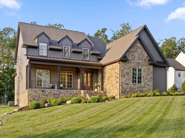 8293 Mountain Laurel Trl, Signal Mountain, TN 37377