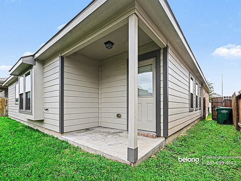 6911 Rosemont Ct — Photo 9