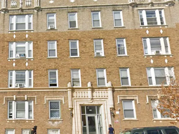 3143-3145 John F Kennedy Boulevard image 1 of 12