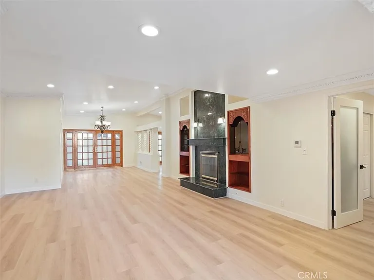 8501 Enfield Ave — Photo 2