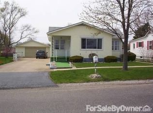 417 N 6th Ave, Hoopeston, IL 60942