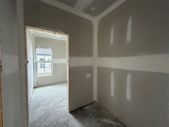 4th image of 3889 Duchess Ct