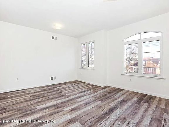 5th image of 78 Lake Ave