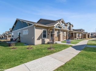 1402 SW Pleasant Ln, Ankeny, IA 50023