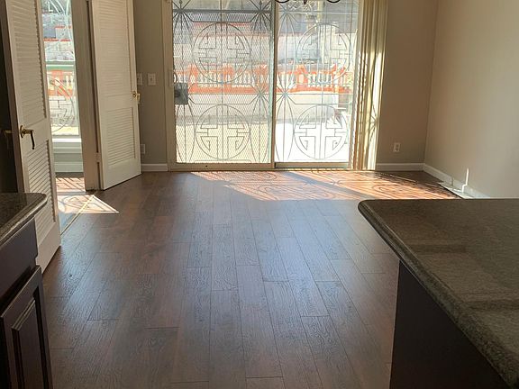 3rd image of 850 Gellert Blvd