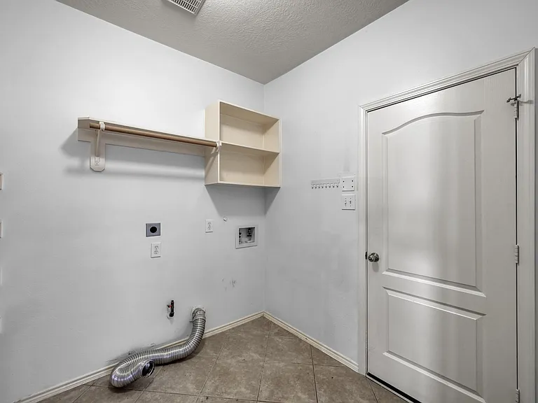 30327 Deleon Fields Dr — Photo 31