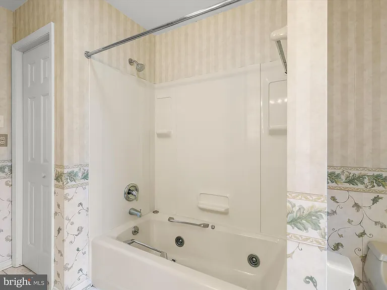 2177 Manchester Rd — Photo 30