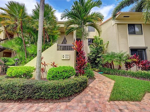 3rd image of 2524 NW Seagrass Dr #4A
